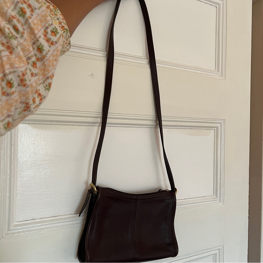 Coach crossbody leather bag with brass hardware C8P-4104